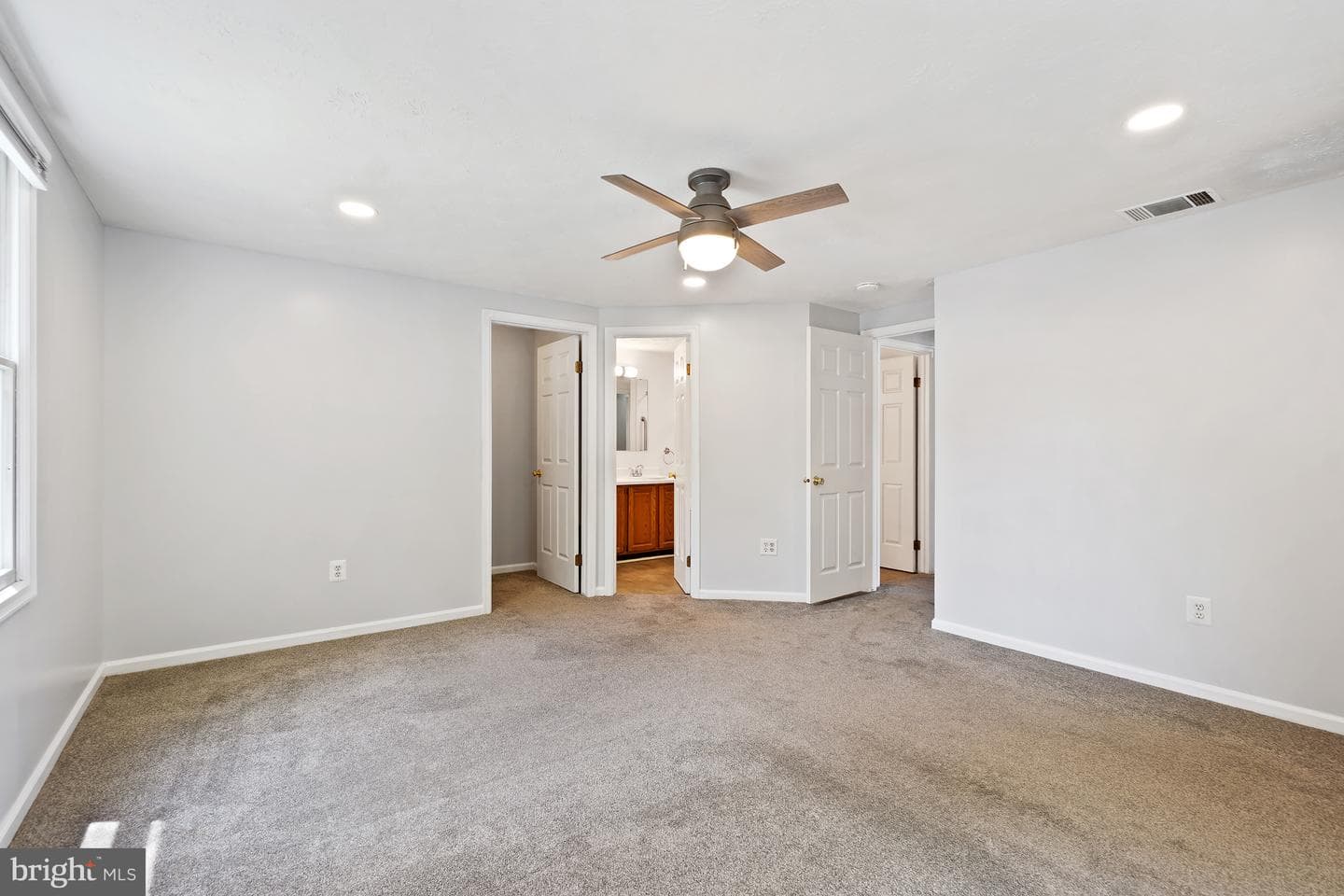 811 Stratford Way #E photo 18