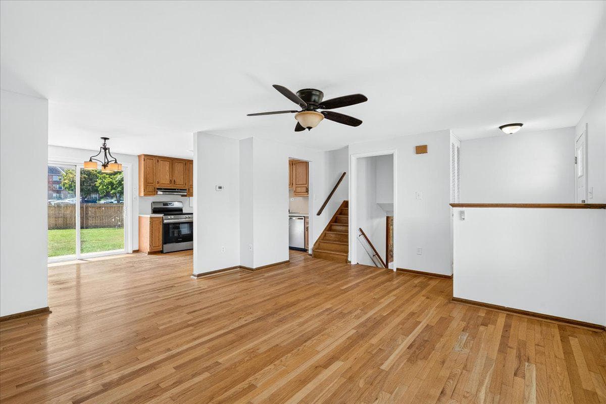 11 Chapel Place photo 3