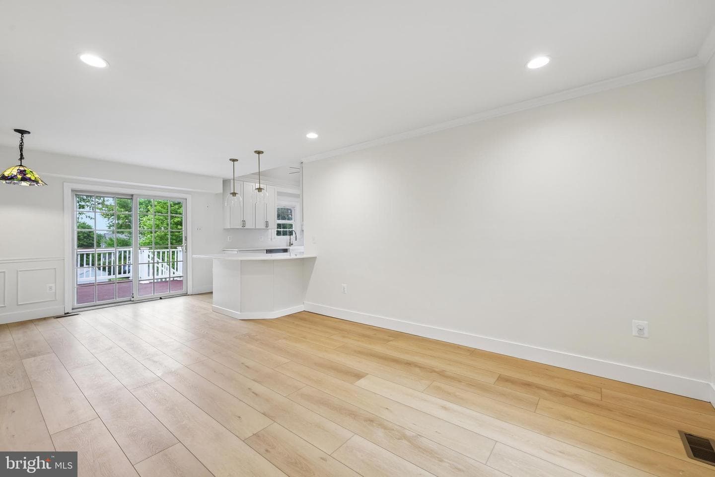 6650 Lake Front Court photo 11