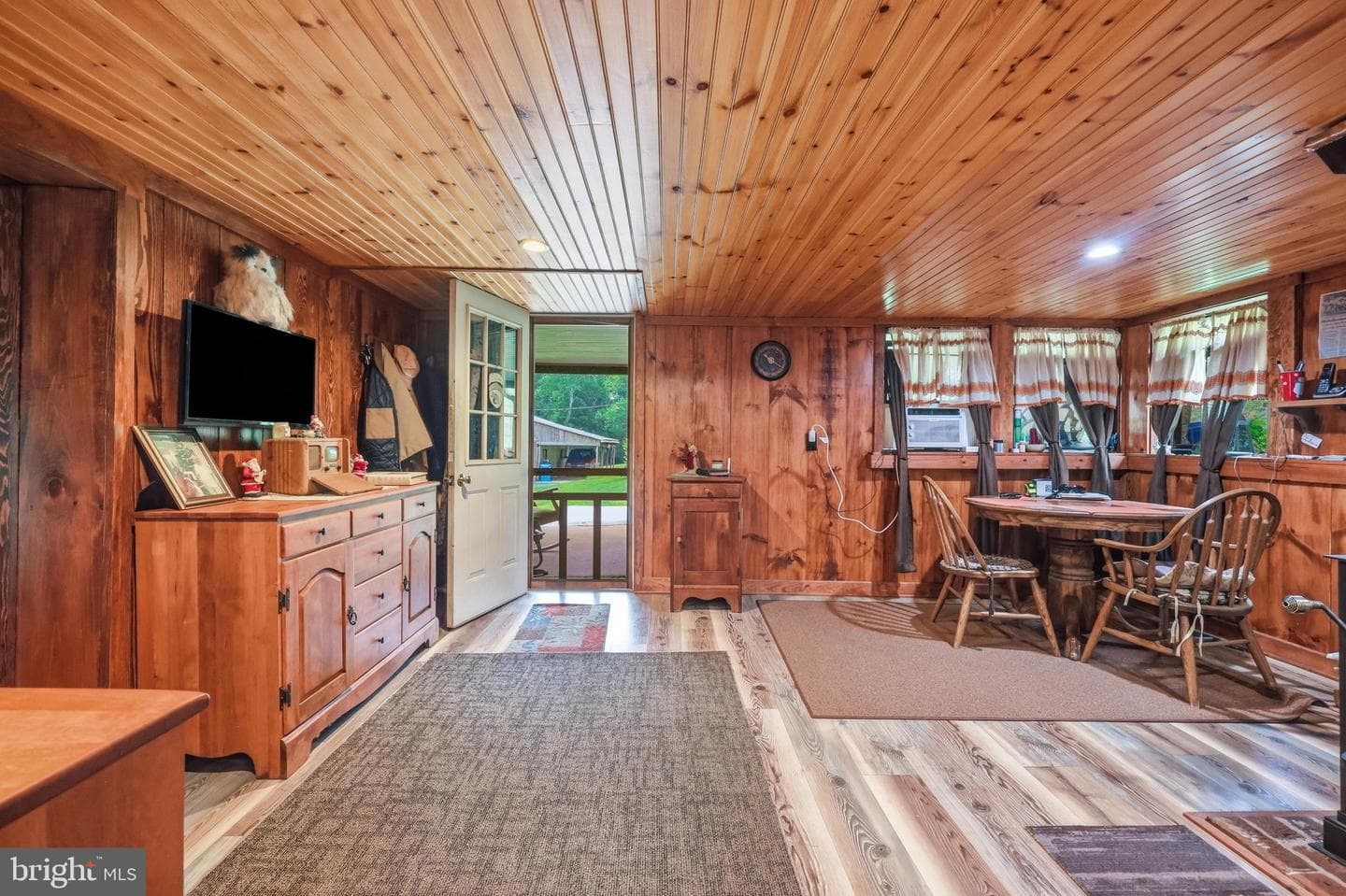 11234 Wolfsville Road photo 13