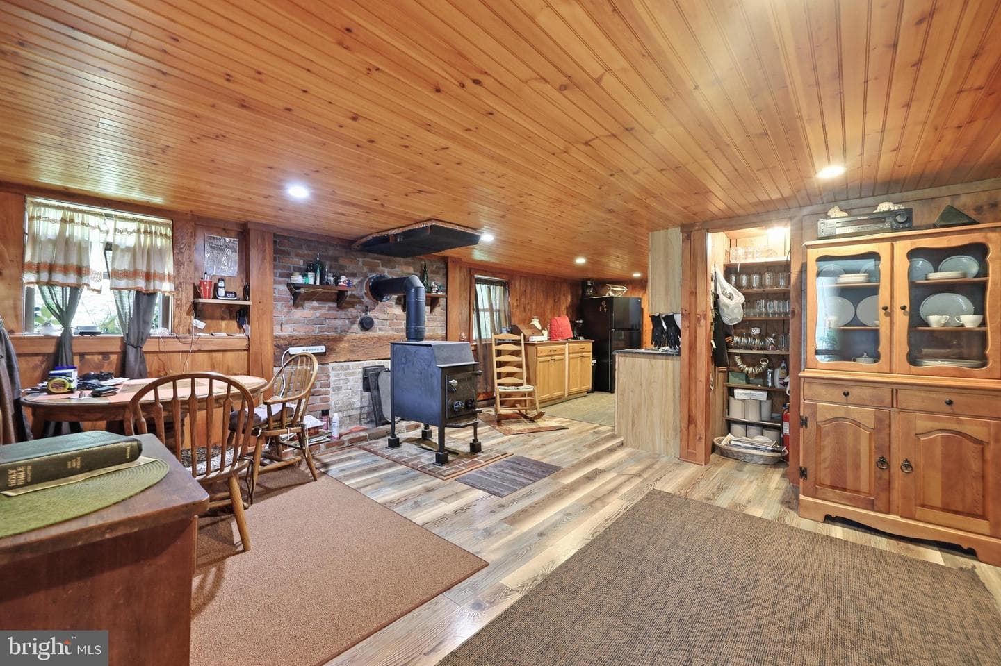 11234 Wolfsville Road photo 14