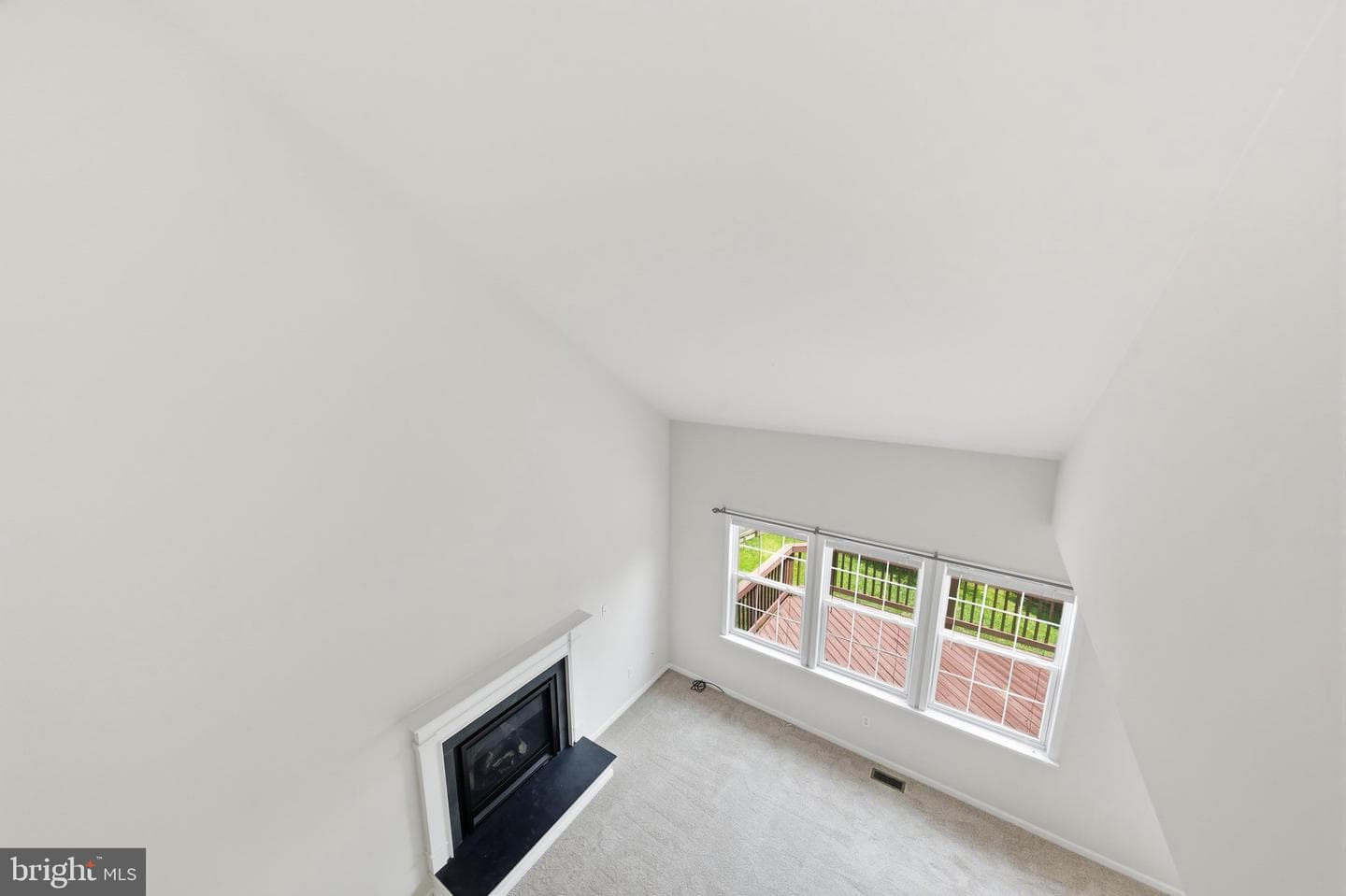 814 Fifth Avenue photo 27