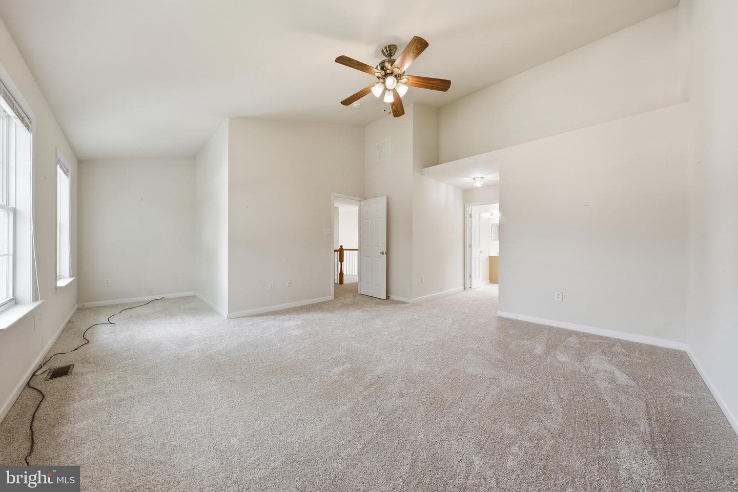 814 Fifth Avenue photo 30