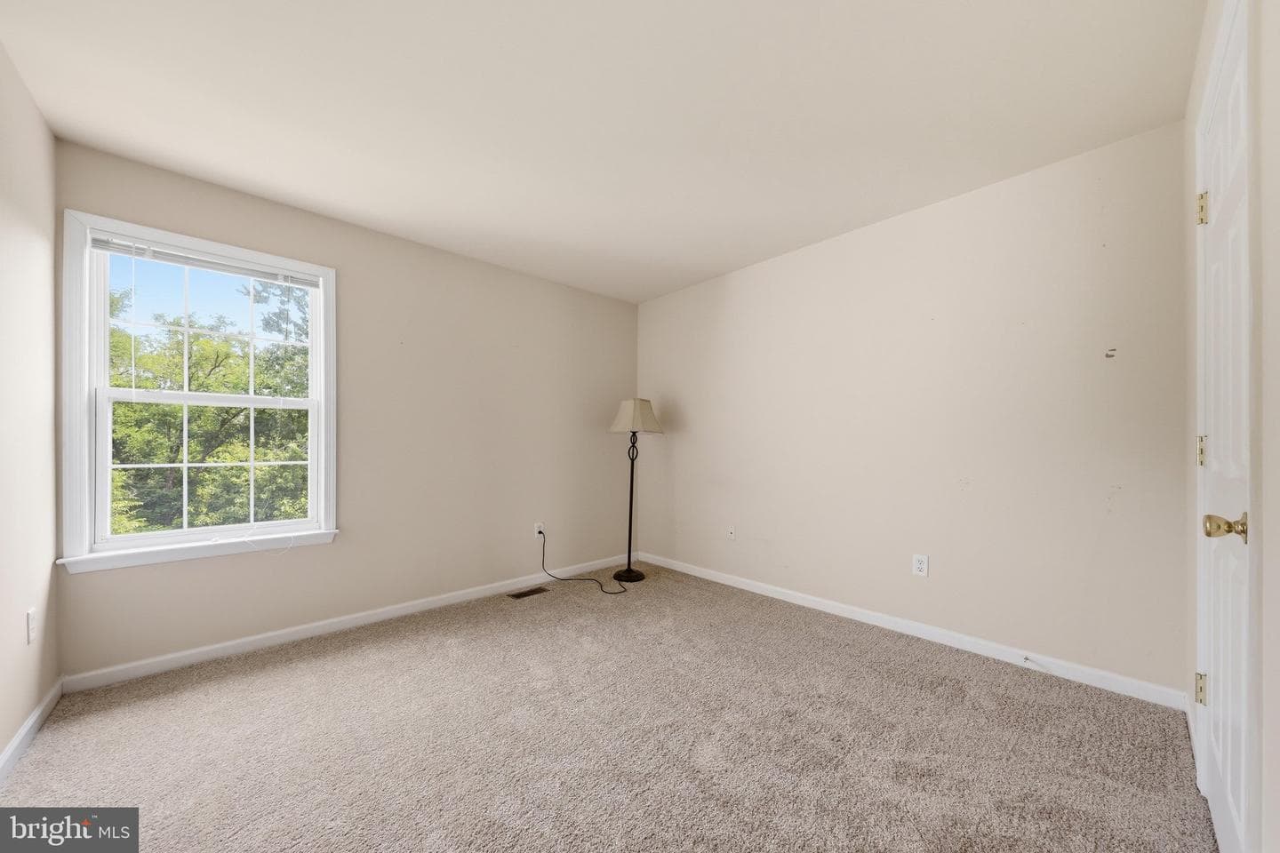 814 Fifth Avenue photo 40