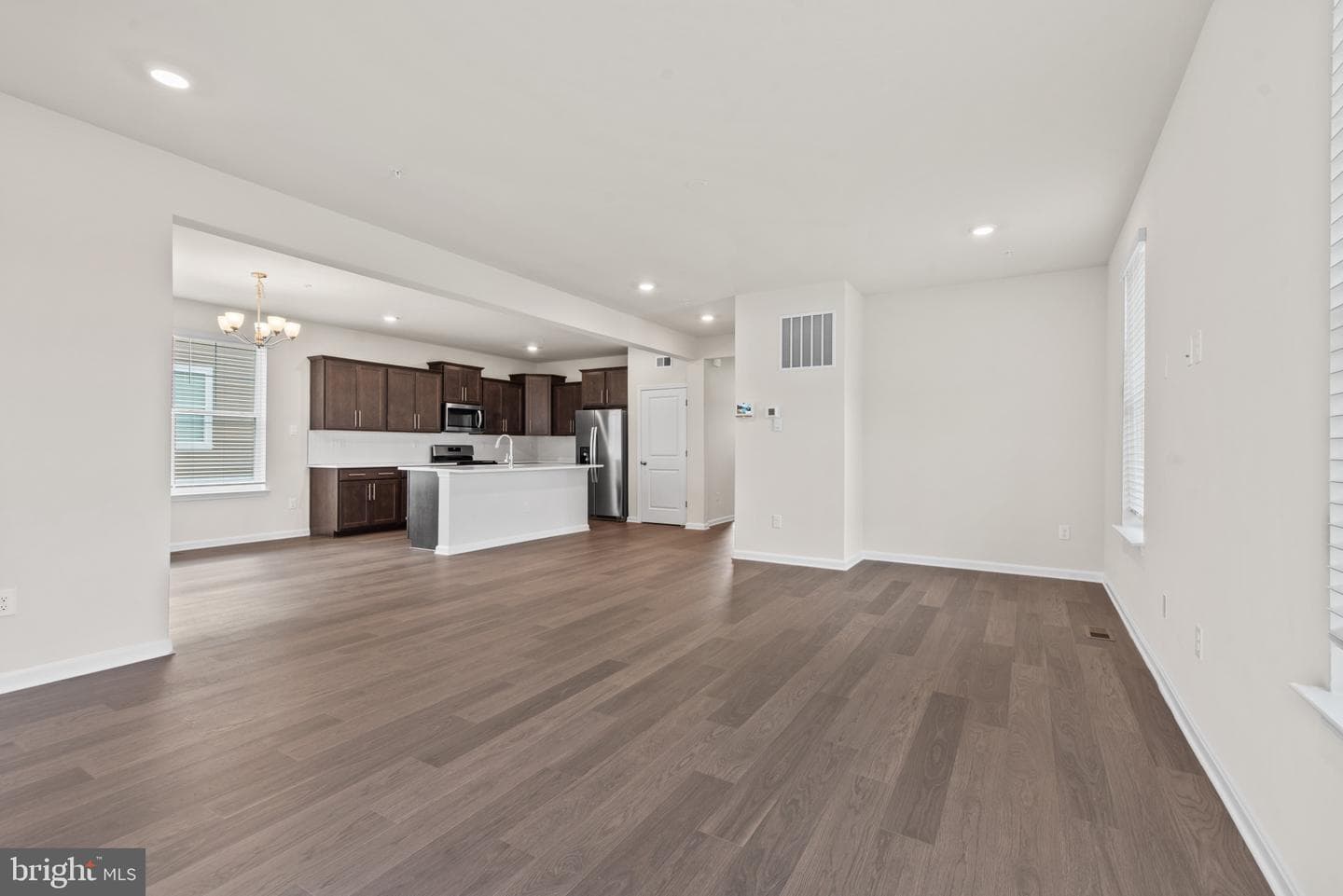 1520 Ripplecreek Drive photo 8