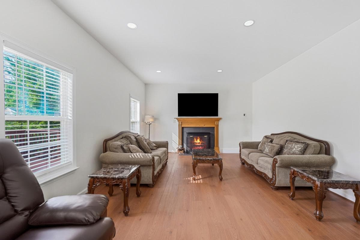 90 Howard Court photo 19