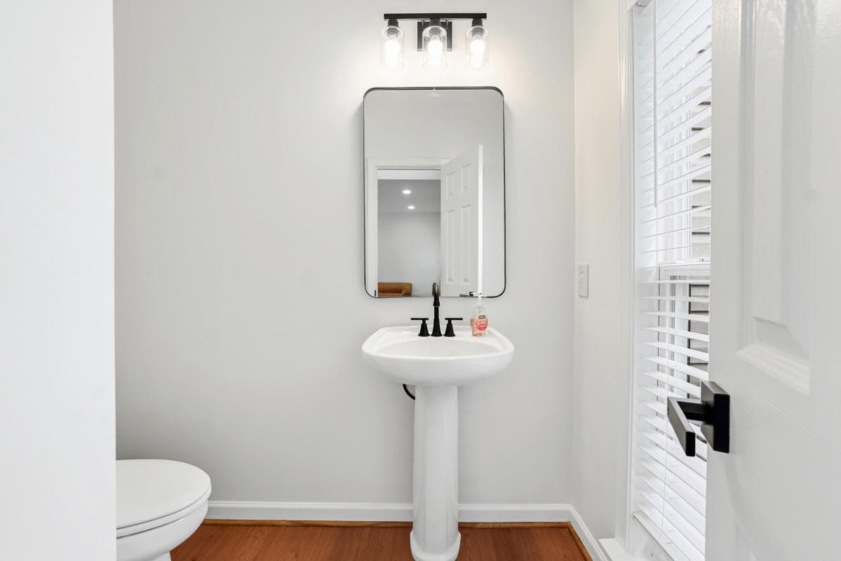 90 Howard Court photo 4