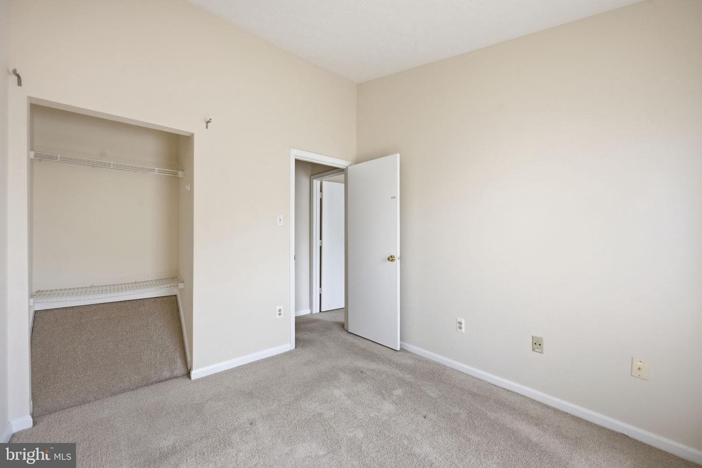 5068 Merganser Court photo 19