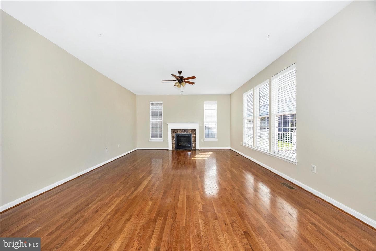 1920 Moran Drive photo 19