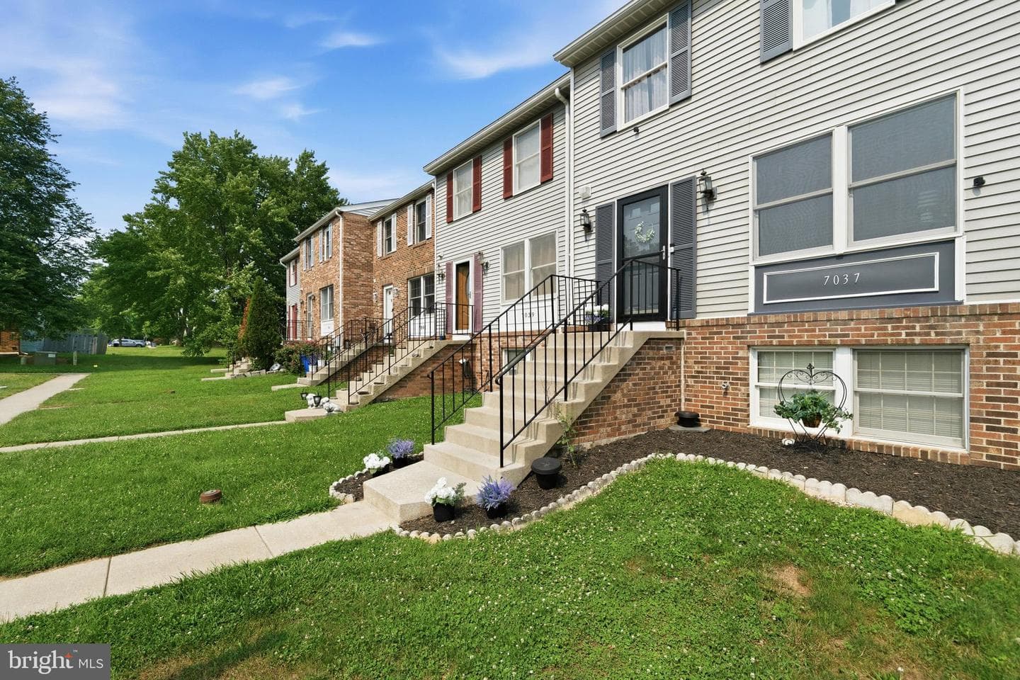 7037 Hames Court photo 3
