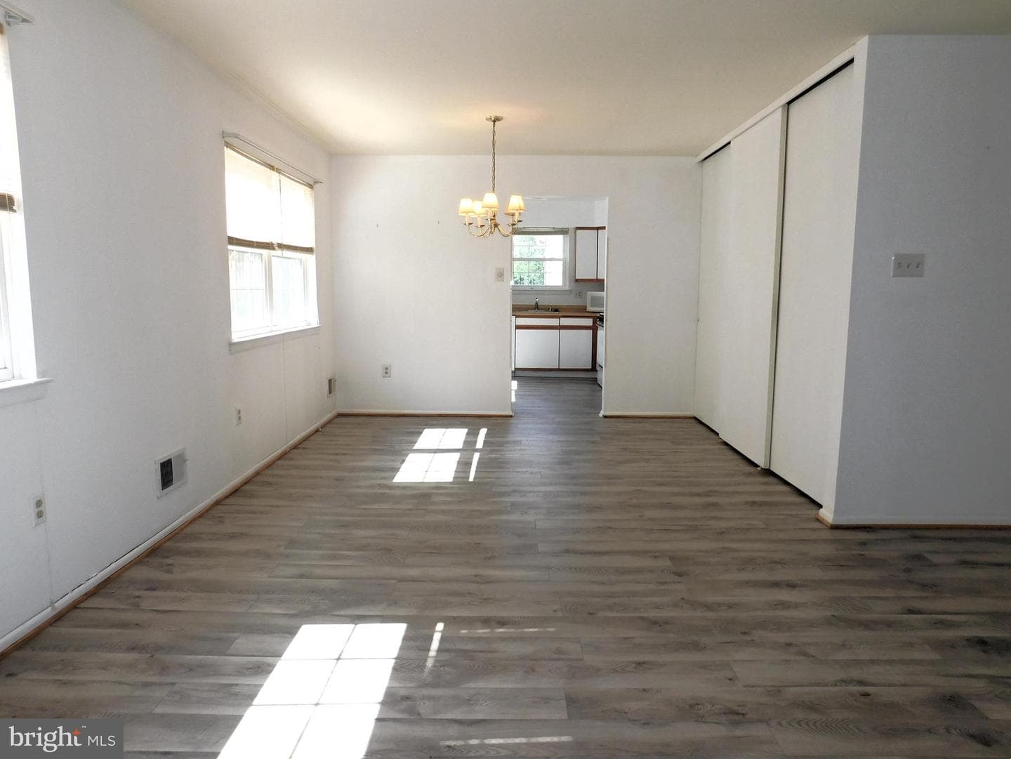 5603 Honeysuckle Court photo 12