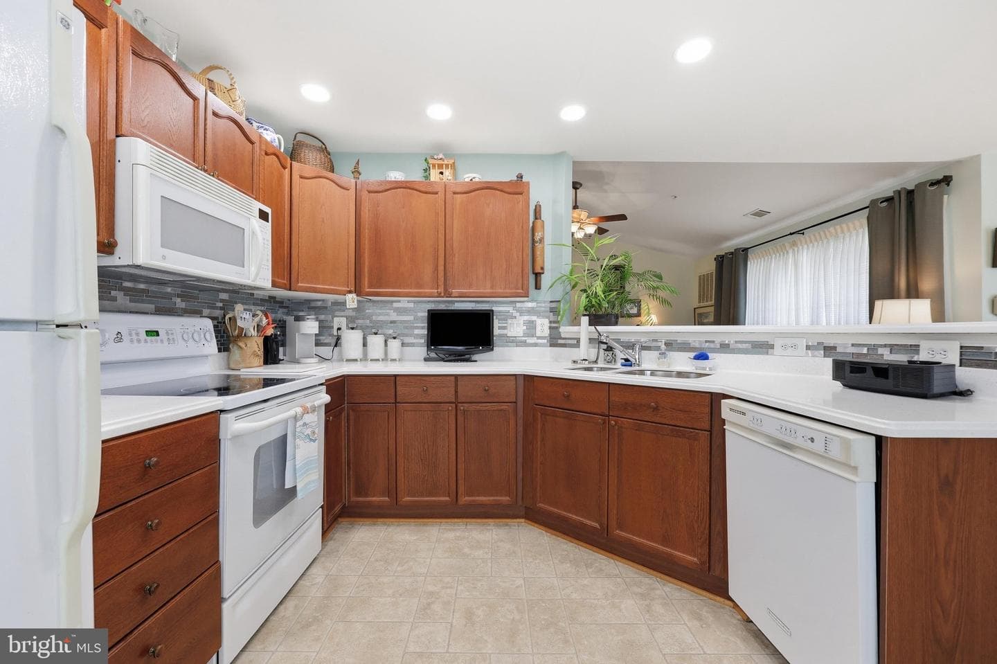 2501 Coleridge Drive photo 18
