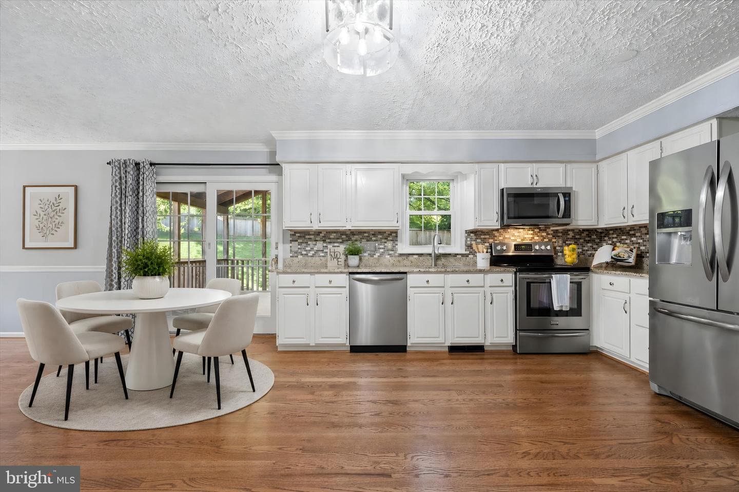 6396 Devonshire Lane photo 3