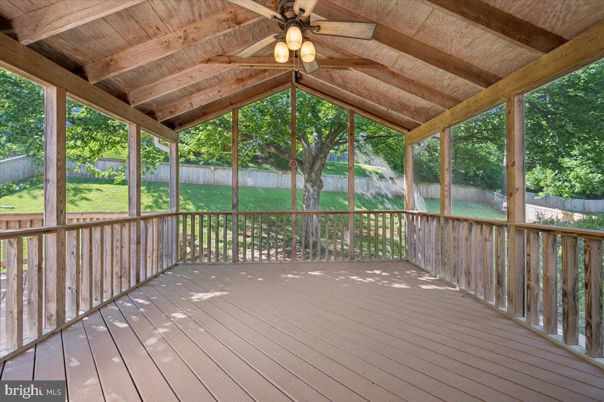 6396 Devonshire Lane photo 40