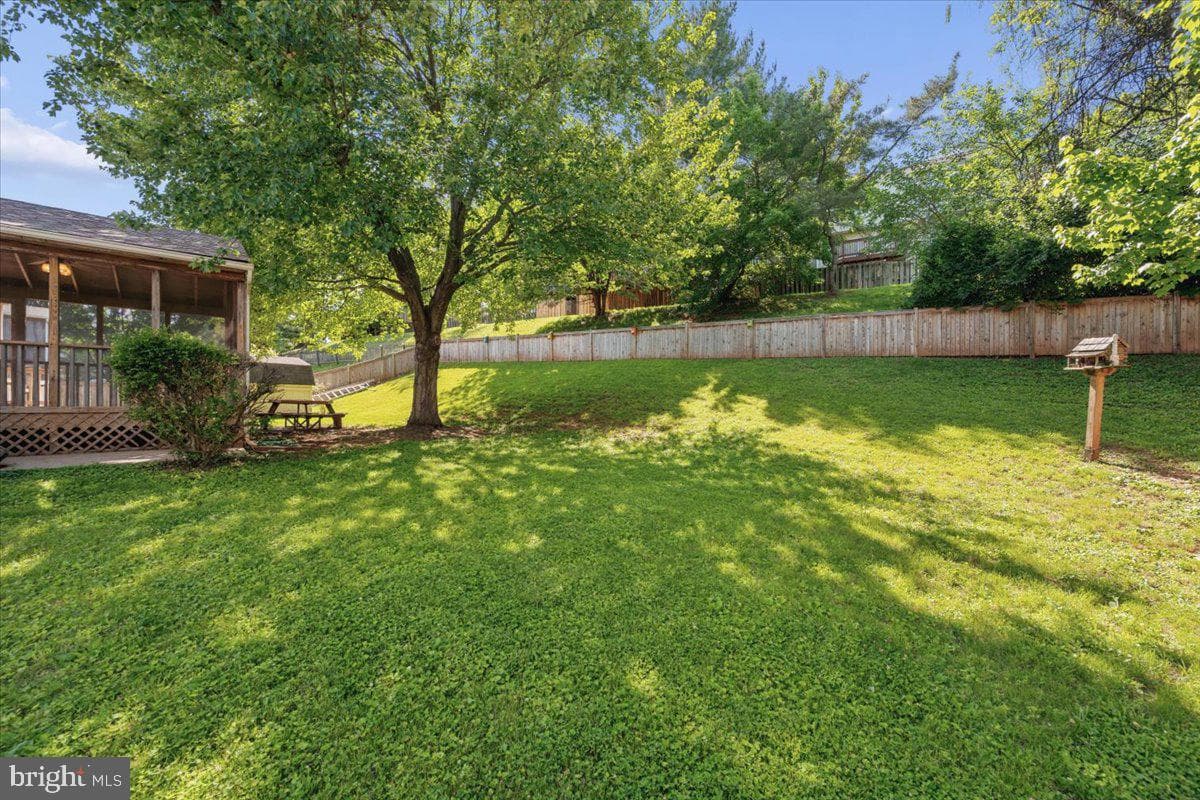 6396 Devonshire Lane photo 49