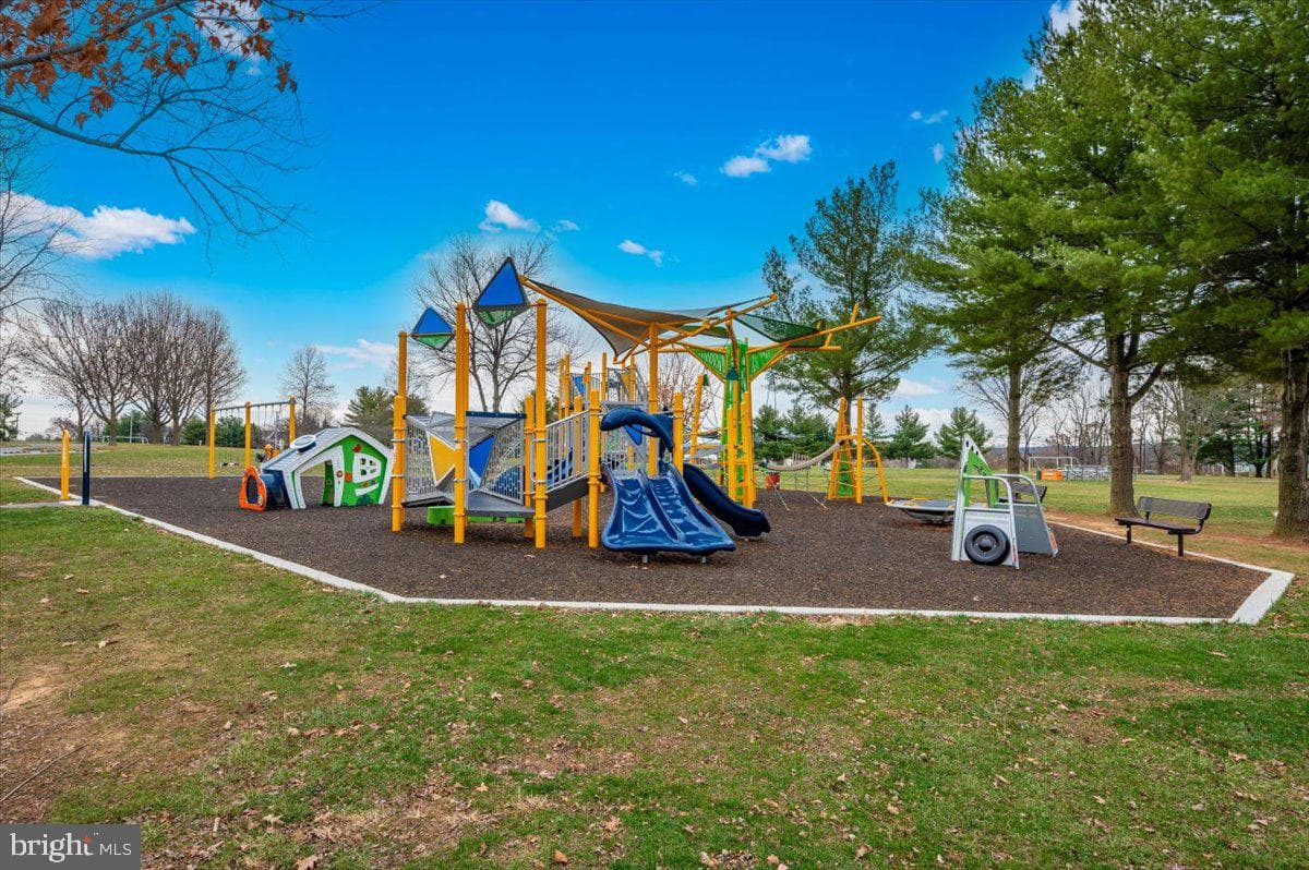 6396 Devonshire Lane photo 58