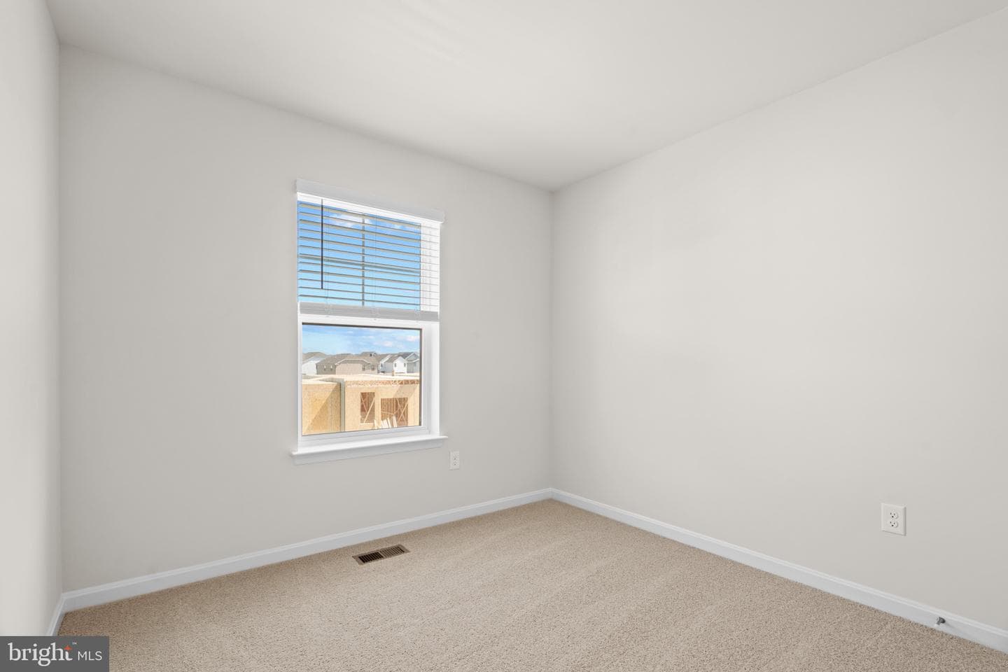 237 Moonroe Avenue photo 31