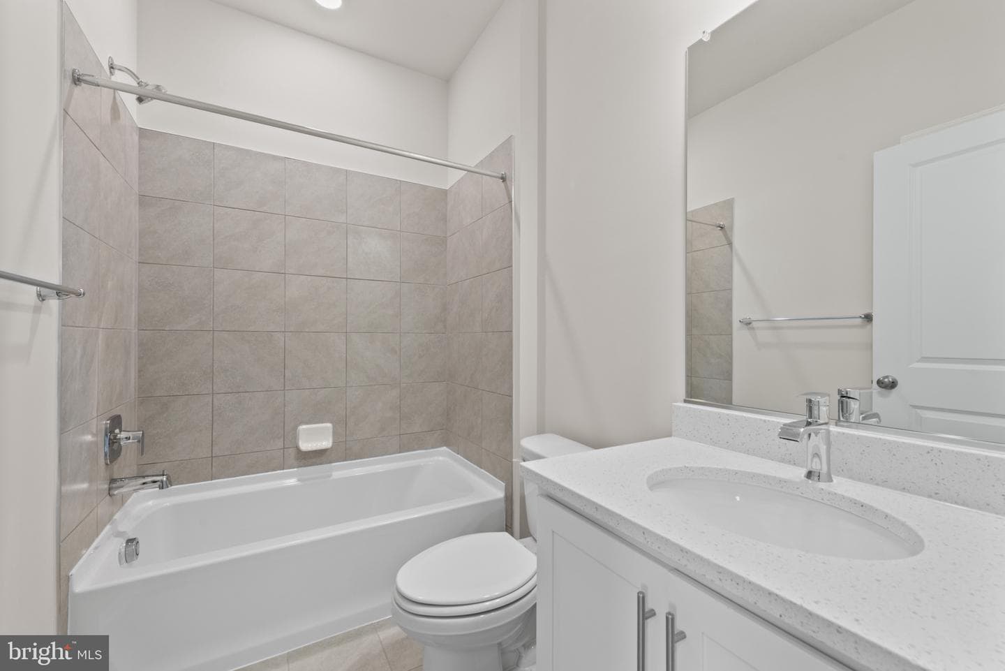 341 Ensemble Way photo 28