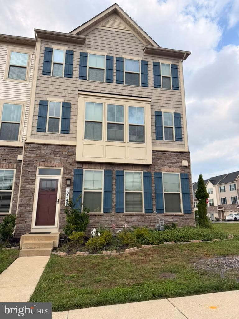10248 Lake Linganore