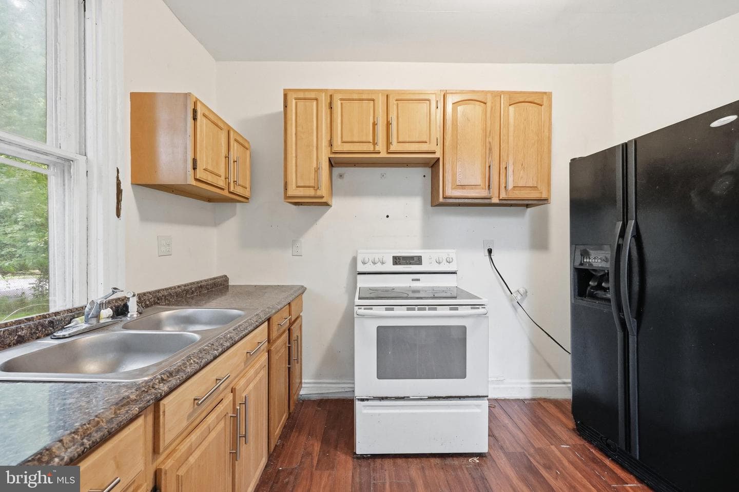 323 E Potomac Street photo 6