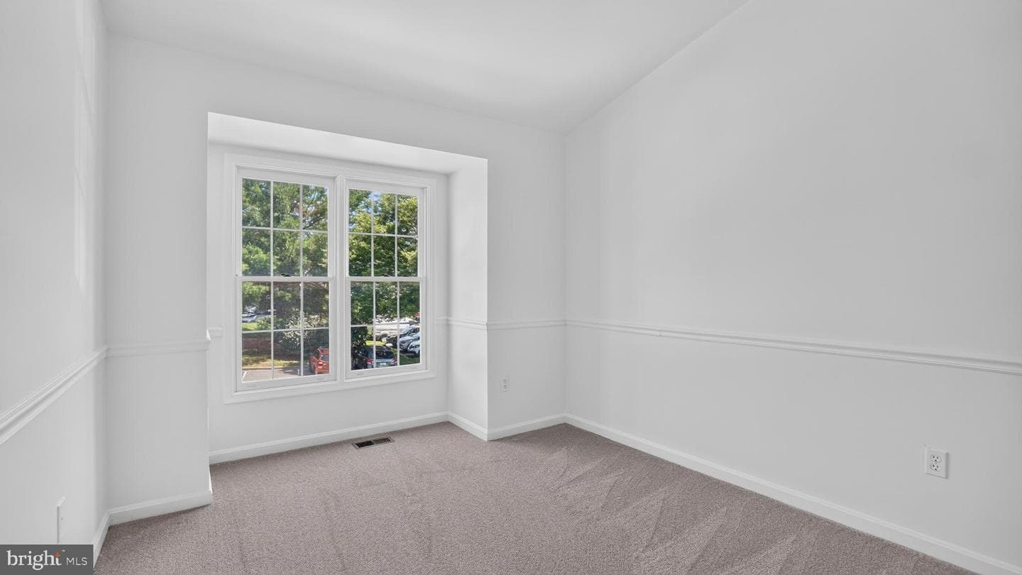 6632 Commodore Court photo 20