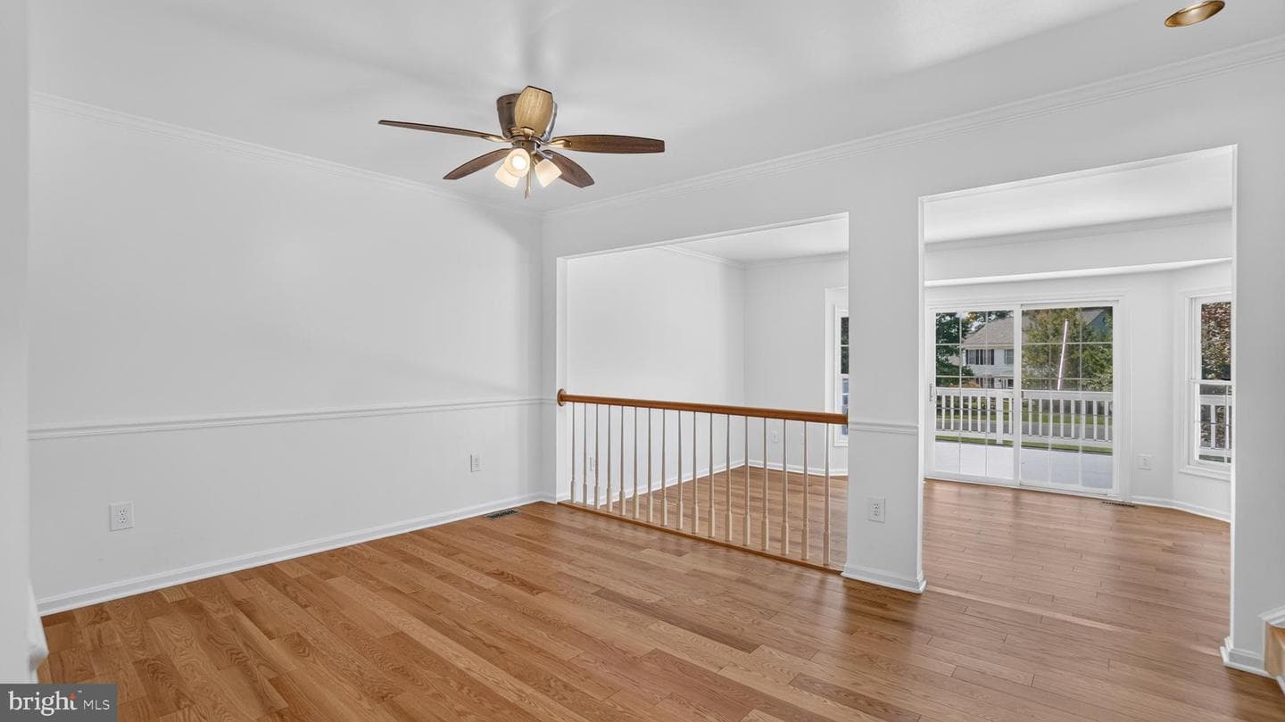 6632 Commodore Court photo 7