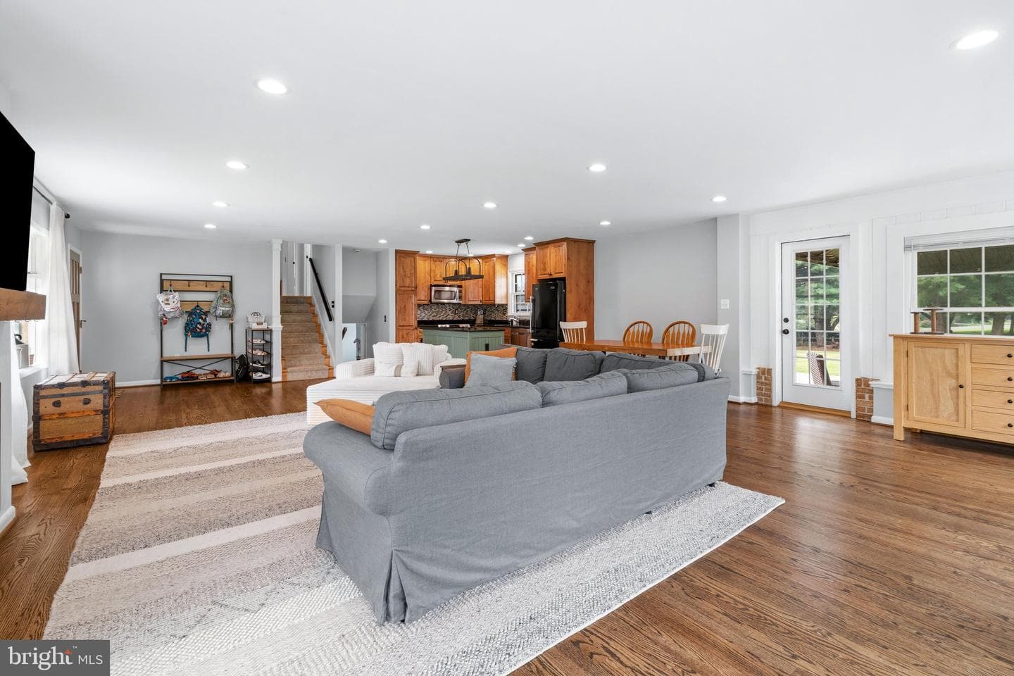 7902 Juniper Drive photo 4