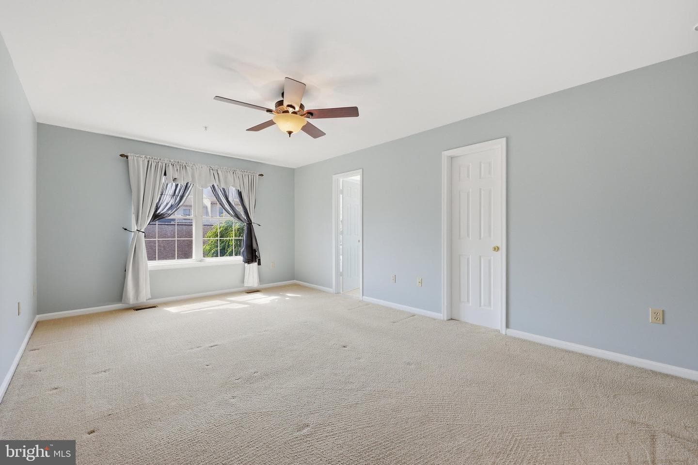 2215 Parish Lane photo 23