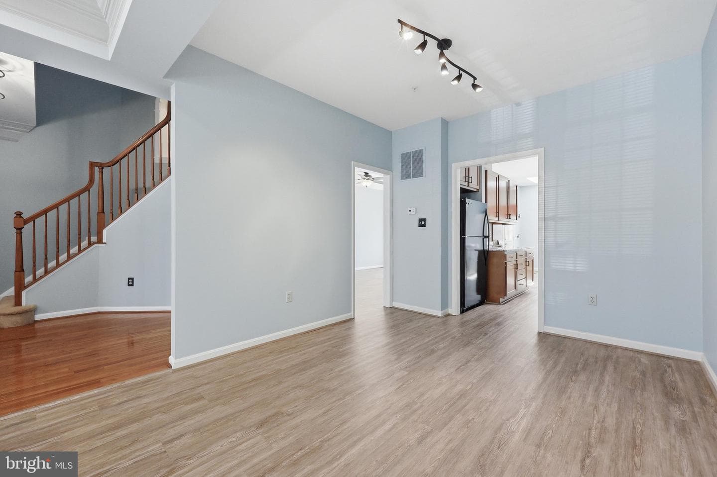 2215 Parish Lane photo 9