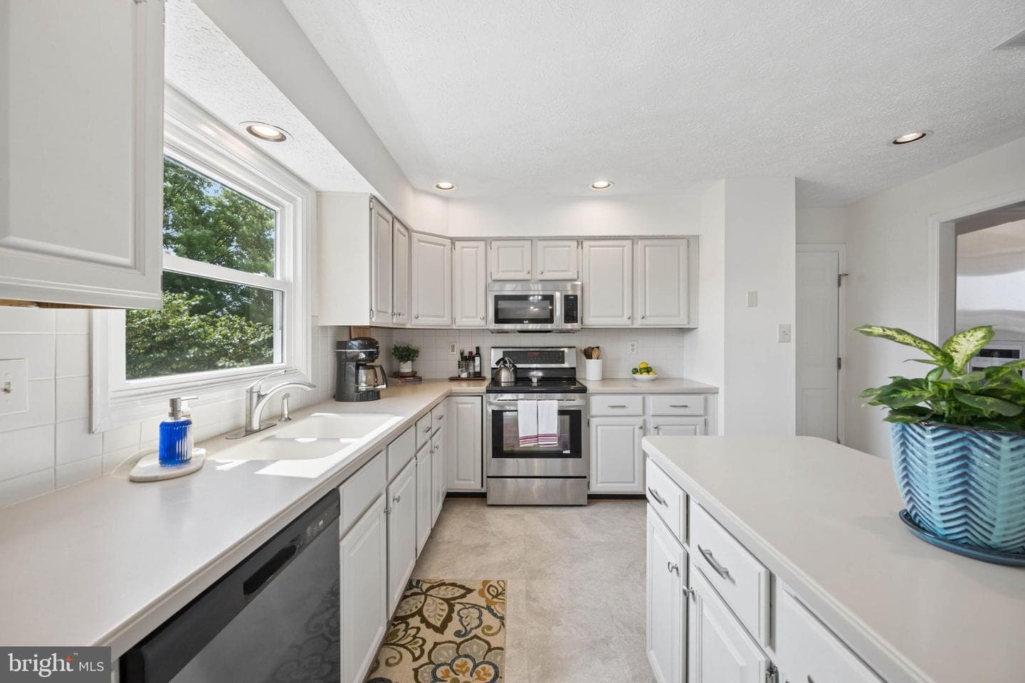 6305 Derby Circle photo 6