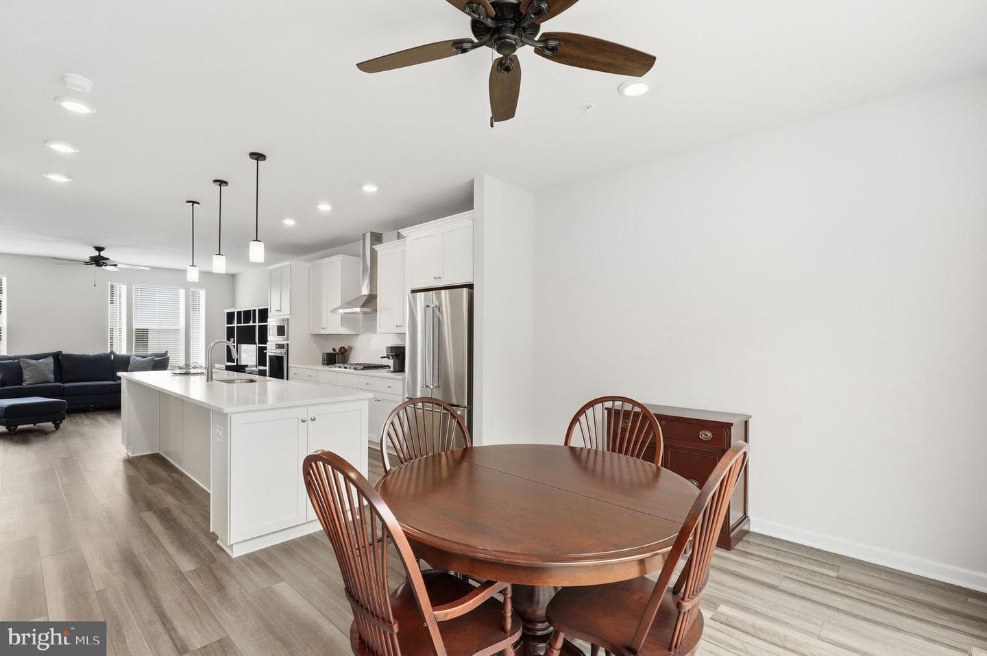 2128 Peace Lily Lane photo 2