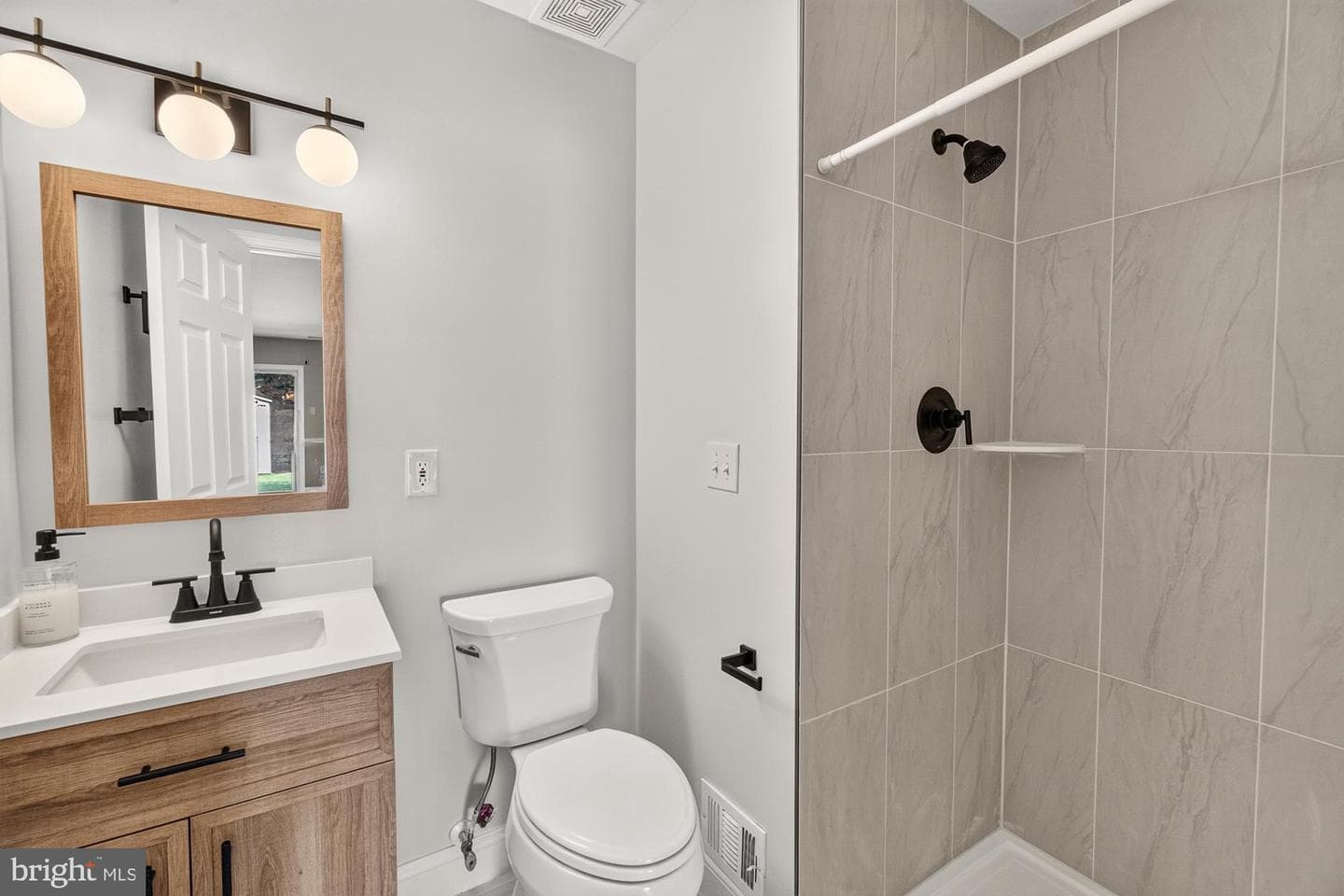 1713 Woodruff Way photo 40