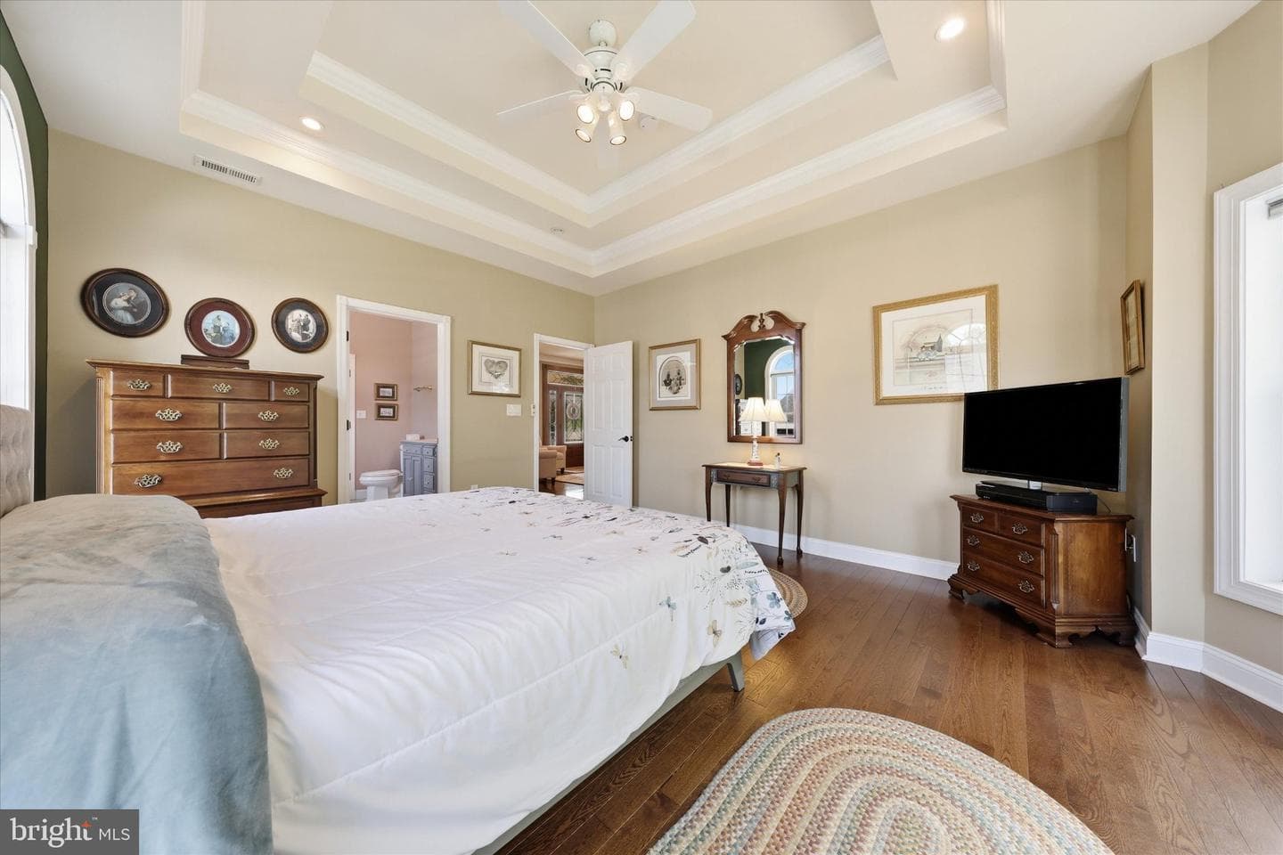 22 E Green Street photo 25