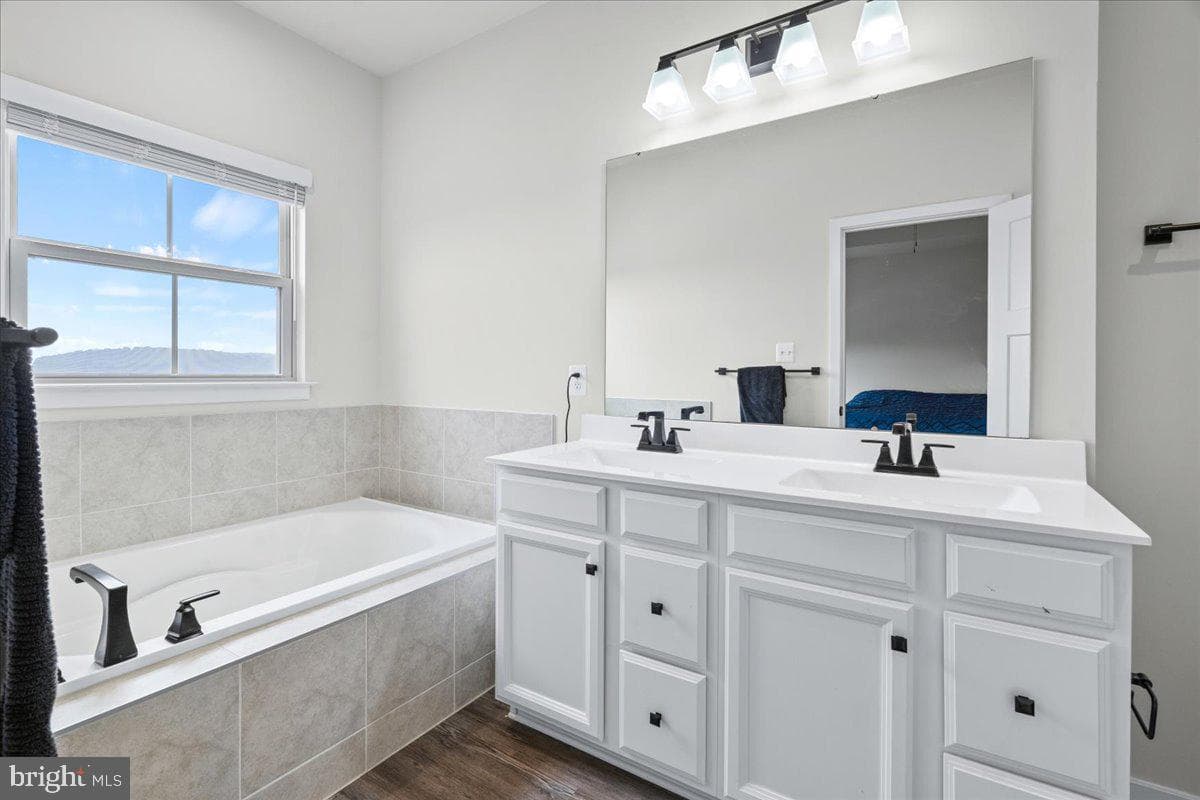 6116 Goshawk Street photo 22