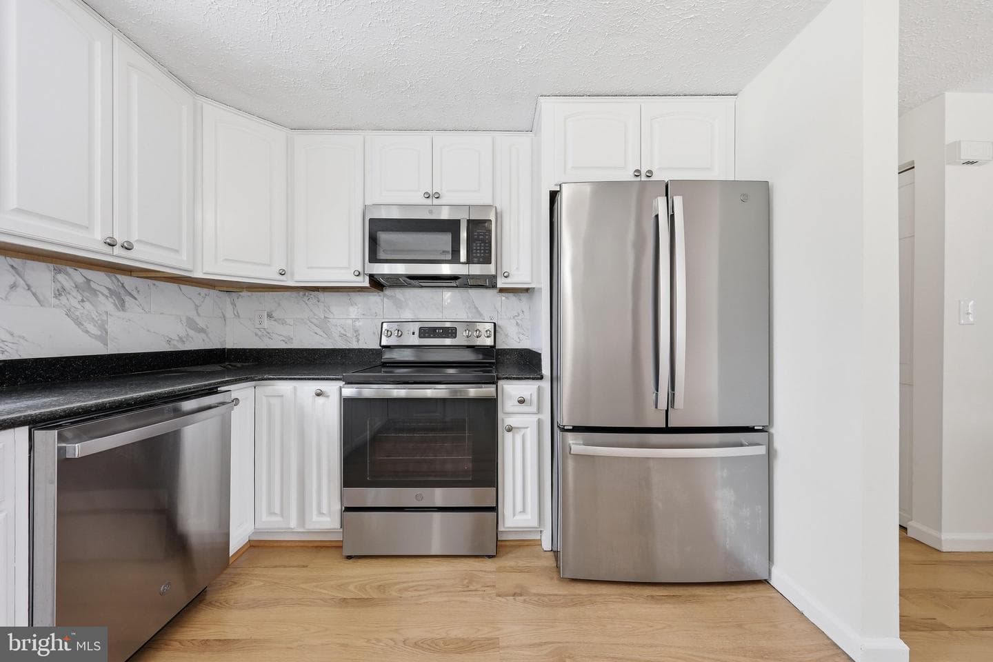 391 Prospect Boulevard photo 12