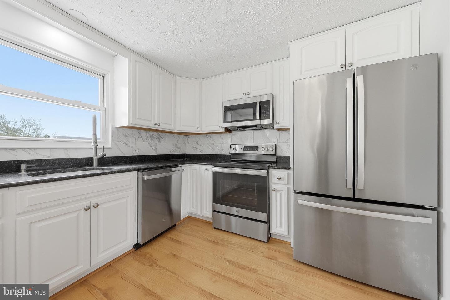 391 Prospect Boulevard photo 8