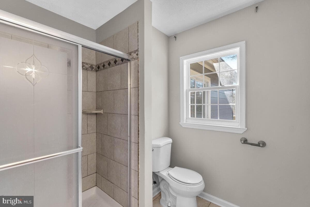 704 Brunswick Street photo 14