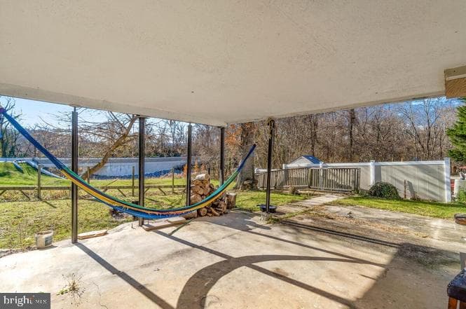 704 Brunswick Street photo 18