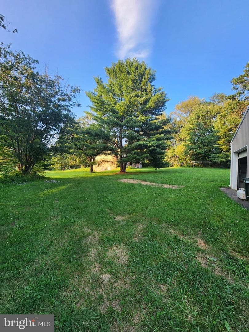 3297 Raymonds Way photo 17