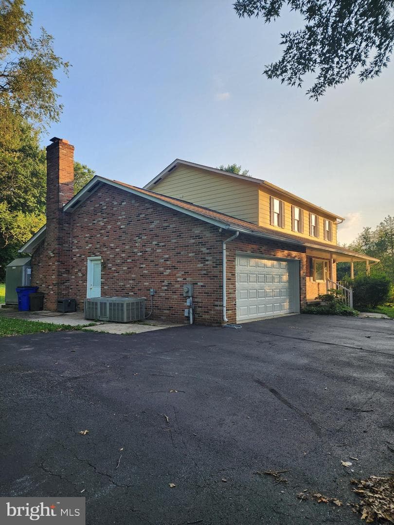 3297 Raymonds Way photo 4