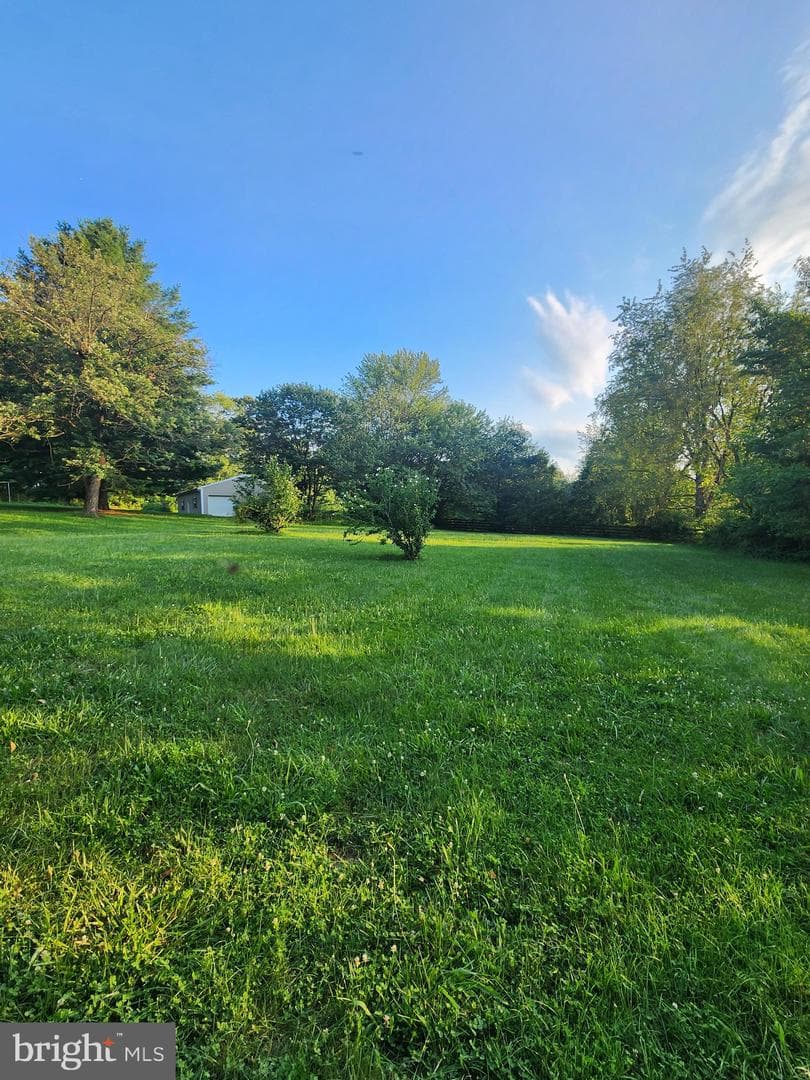 3297 Raymonds Way photo 9