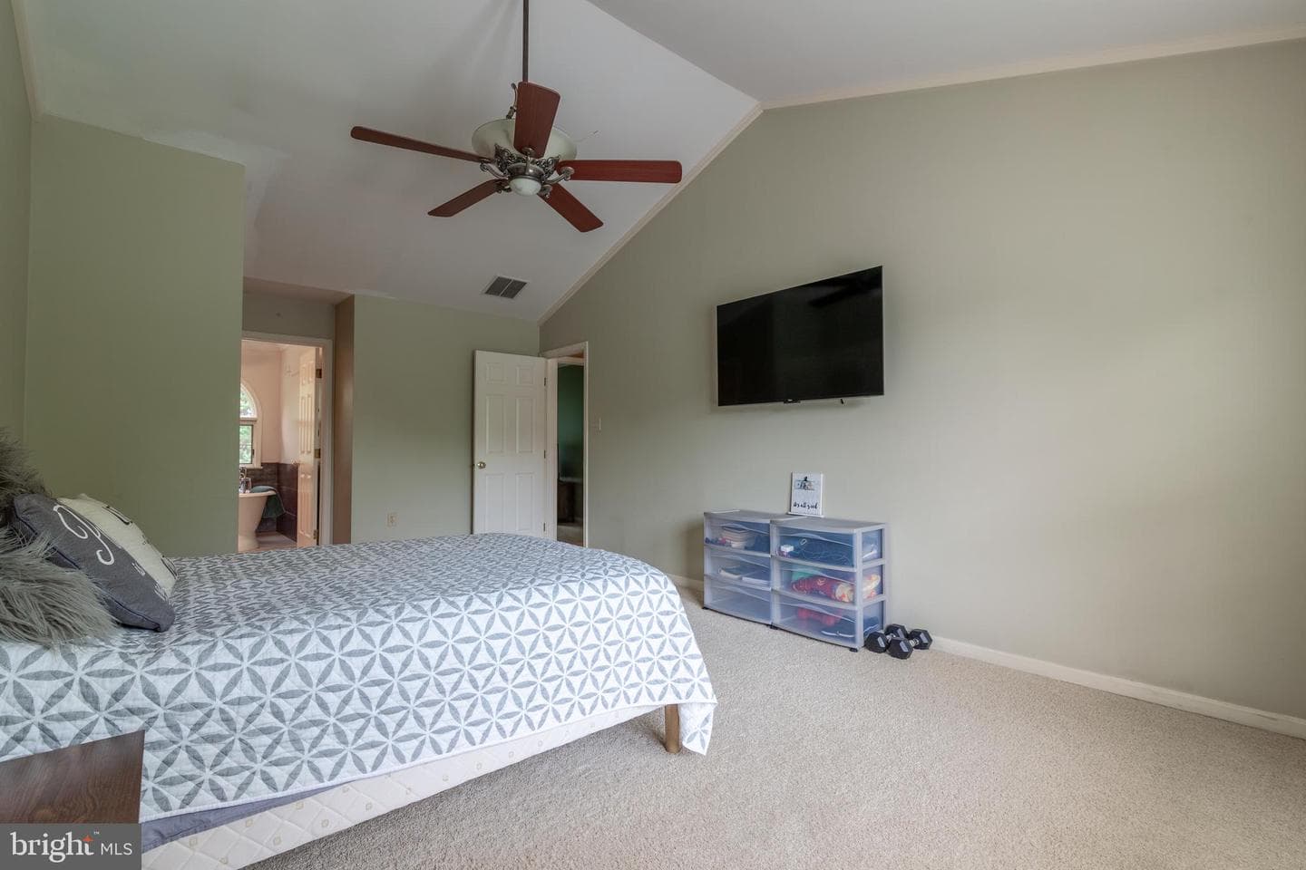 2425 Hunters Chase Court photo 20