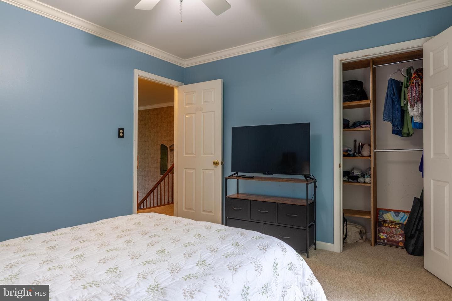 2425 Hunters Chase Court photo 3