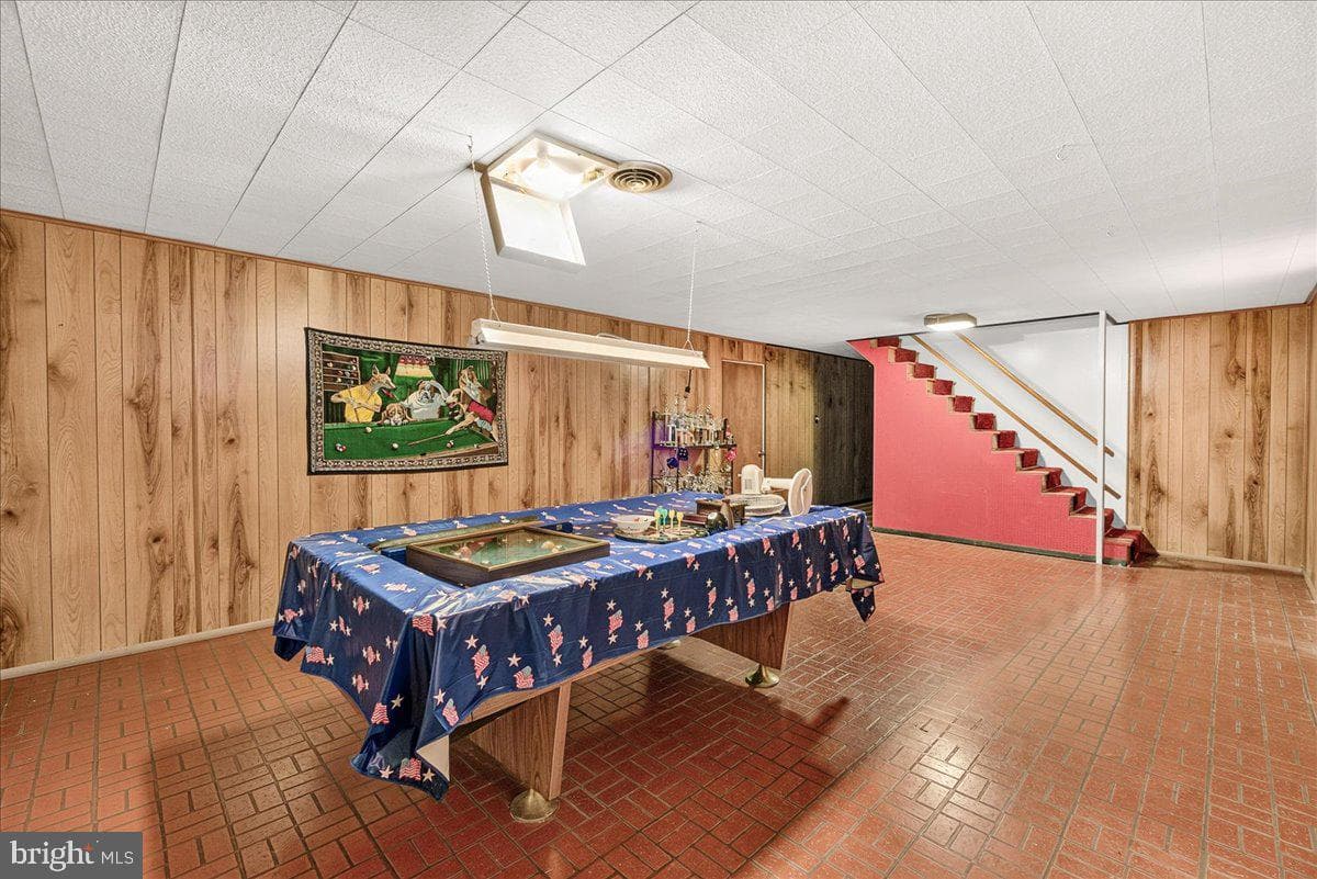 7910 Edgewood Farm Road photo 33