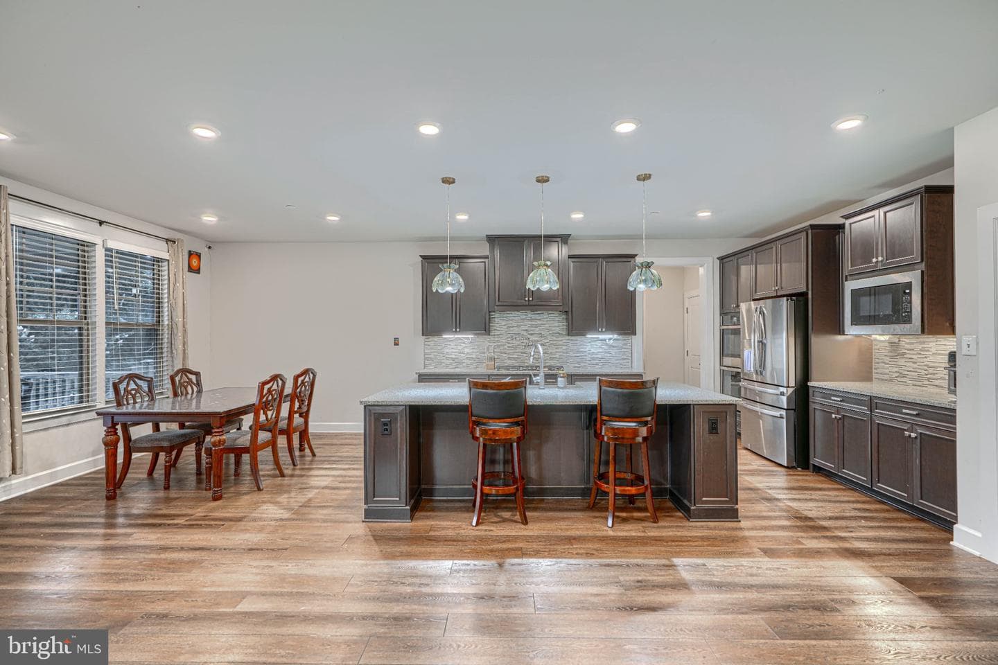 7142 Starmount Way photo 18