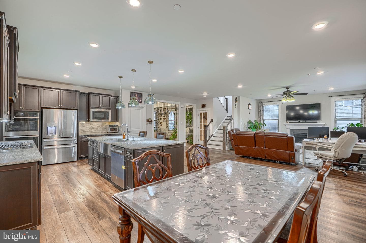 7142 Starmount Way photo 27