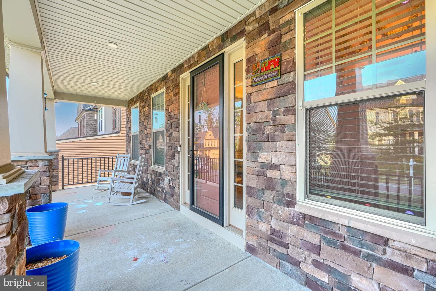 7142 Starmount Way photo 4