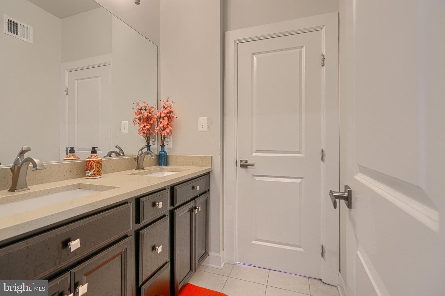 7142 Starmount Way photo 44