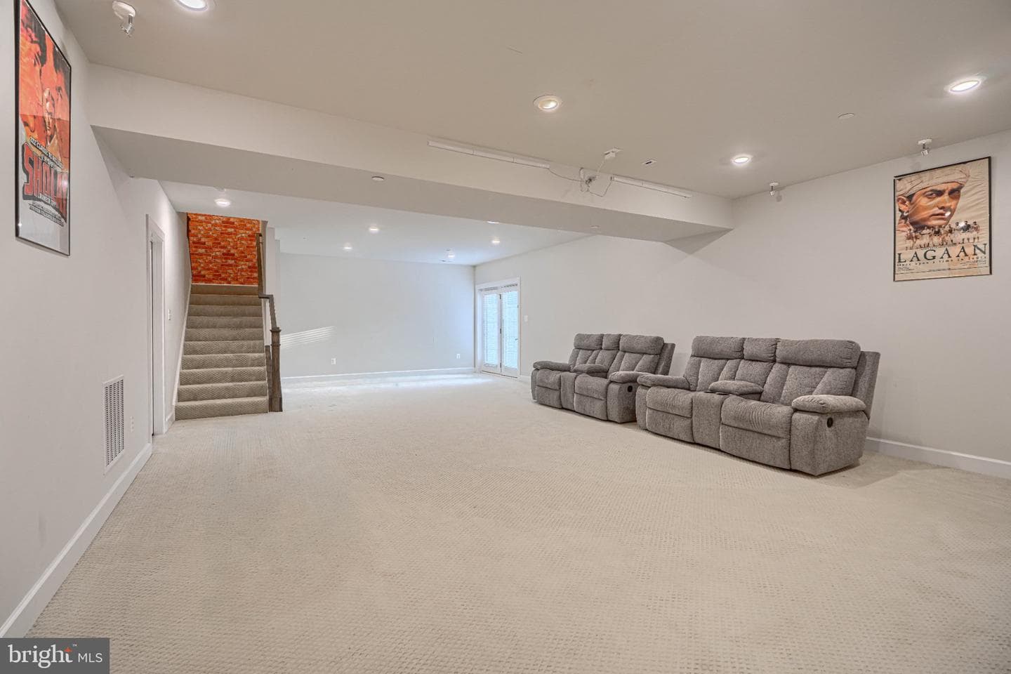 7142 Starmount Way photo 69