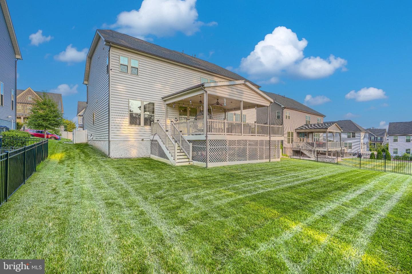 7142 Starmount Way photo 82